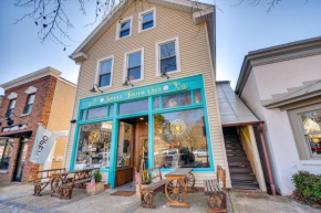 Family-Friendly Main St Gloucester Apt with Balcony!